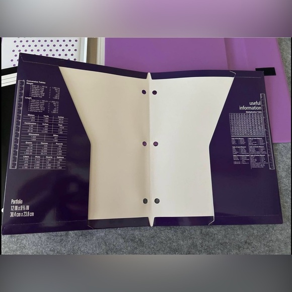 Retro style trapper keeper. No flaws this is modern made to look old - Picture 3 of 7